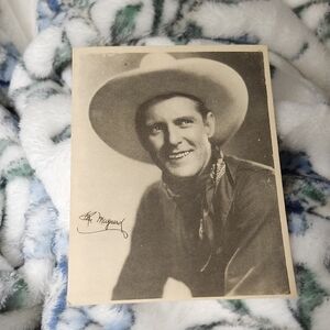 VINTAGE AUTOGRAPHED KEN MAYNARD PHOTO CARD